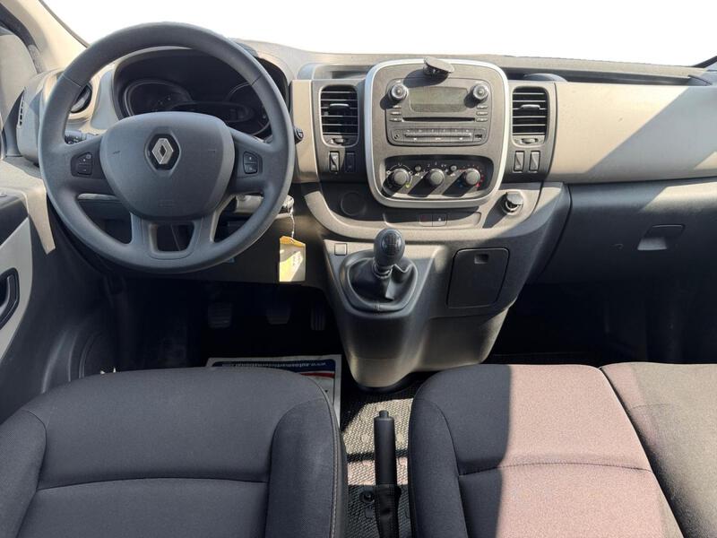 Renault Trafic Combi