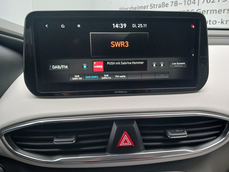 Fahrzeugabbildung SANTA FE 1.6 T-GDI Signature 4WD Plug-In-Hybrid  Bild 23 von 30