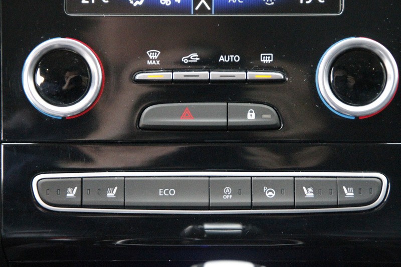 Fahrzeugabbildung Koleos INITIALE PARIS BLUE dCi 185 4WD X-tronic Bild 14 von 30