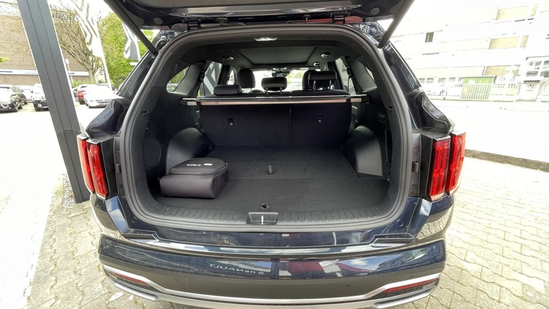 Fahrzeugabbildung Sorento Plug-In Hybrid Patinum 4WD Bild 10 von 18