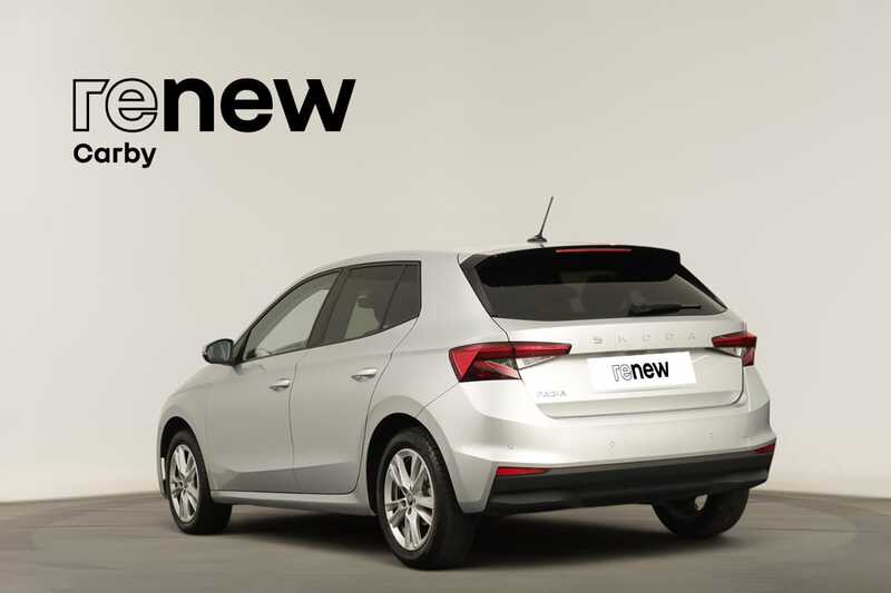 SKODA Fabia Fabia 1.0 TSI Selection DSG — photo 4
