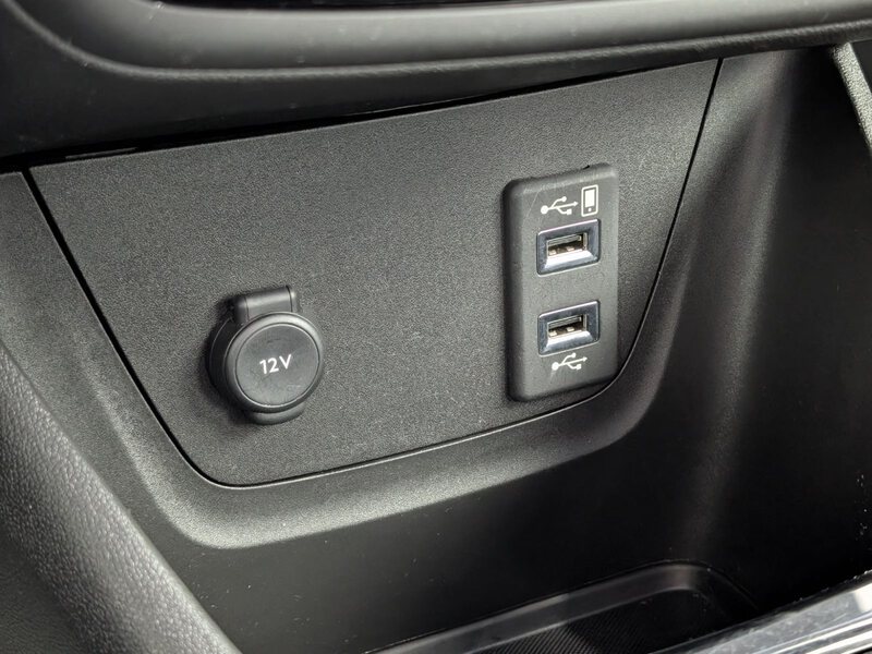 Fahrzeugabbildung Crossland X 1.2 Turbo Edition Navi LED Klima Bild 18 von 33