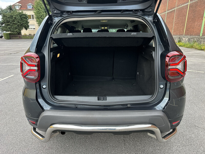 Fahrzeugabbildung Duster Scheckheft 360° Bild 9 von 20