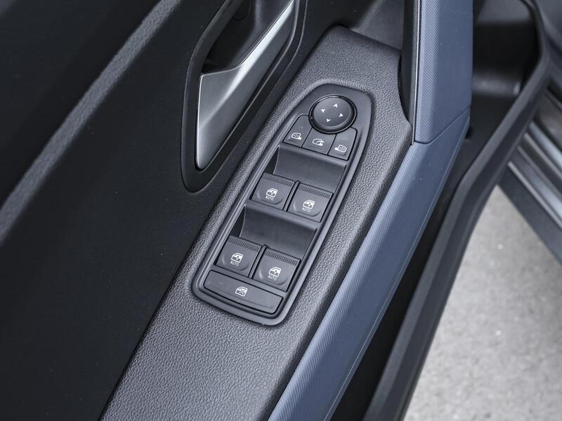Fahrzeugabbildung Duster NAVI PDC KAMERA Bild 9 von 15