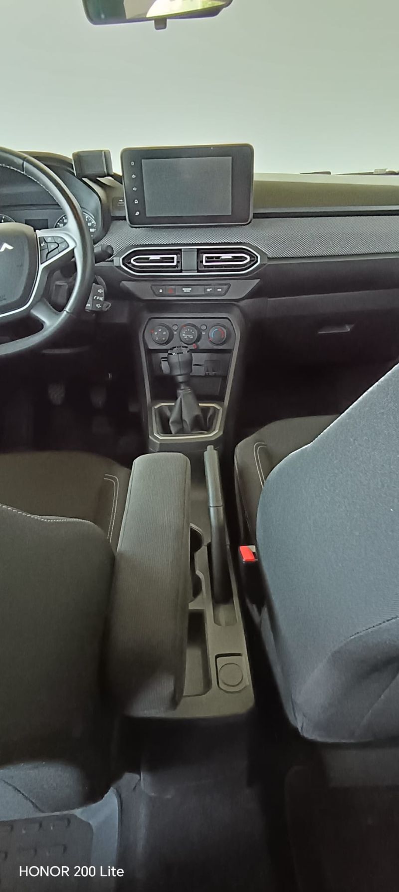 DACIA Logan 2024 — imagine 18