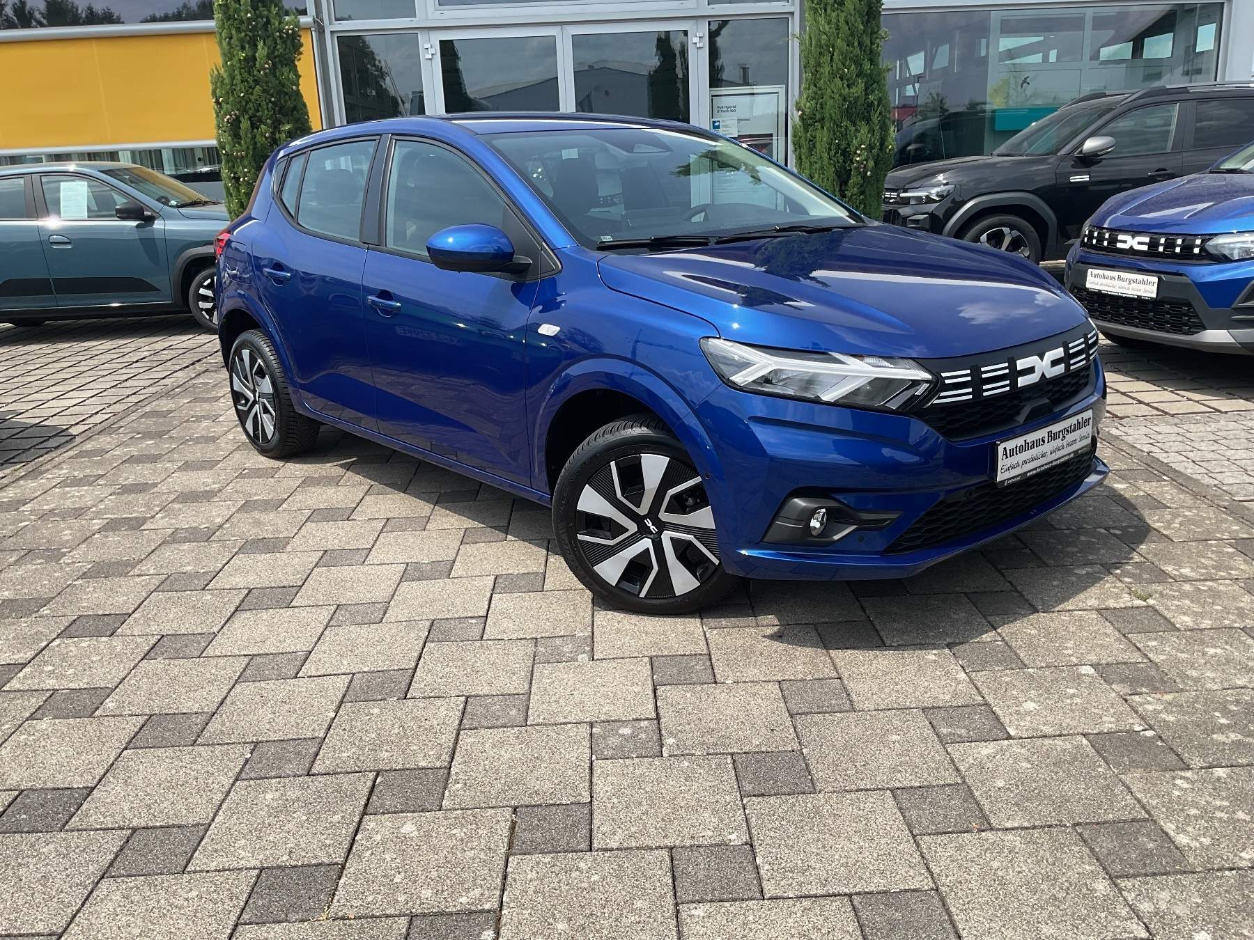 Dacia Sandero – Bild 2