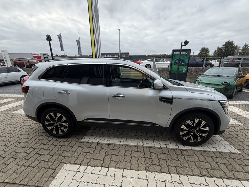 Fahrzeugabbildung Koleos X-Tronic-CVT Bild 8 von 46