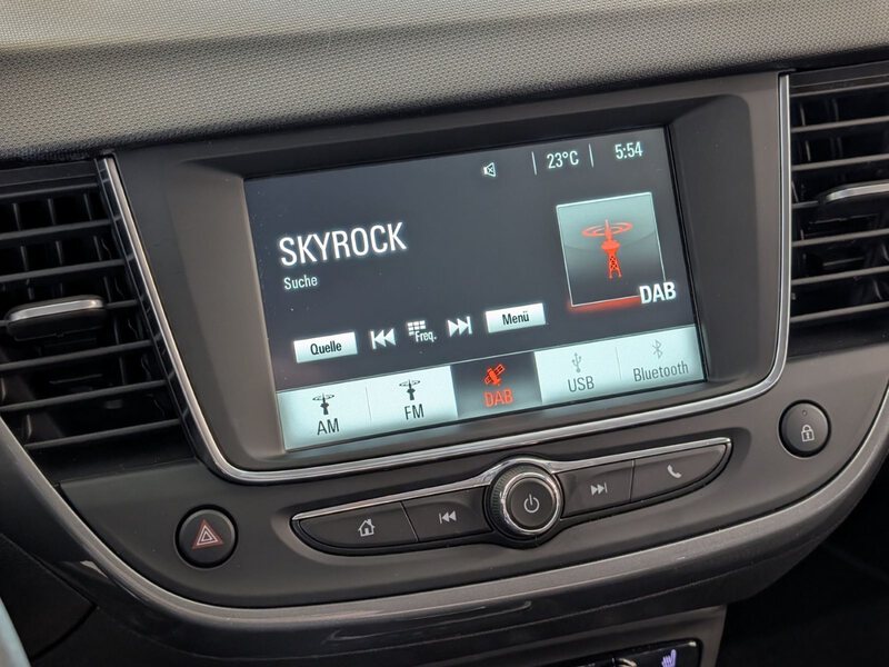 Fahrzeugabbildung Crossland 1.2 Elegance CarPlay Tempomat Bild 20 von 34