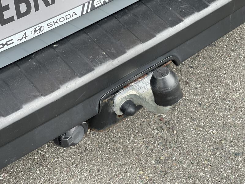 Fahrzeugabbildung Trafic Grand Combi Entry dCi 170 PS EDC Bild 19 von 41