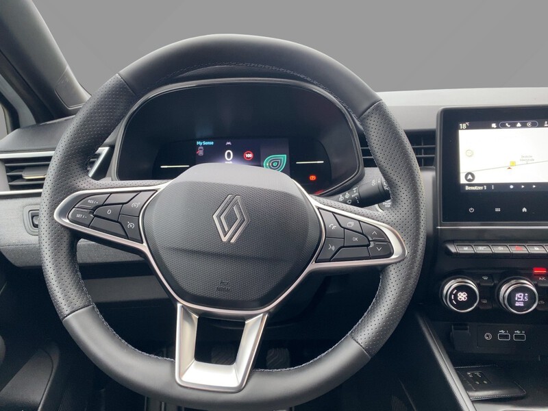 Fahrzeugabbildung Clio Techno TCe 90 Bild 10 von 21