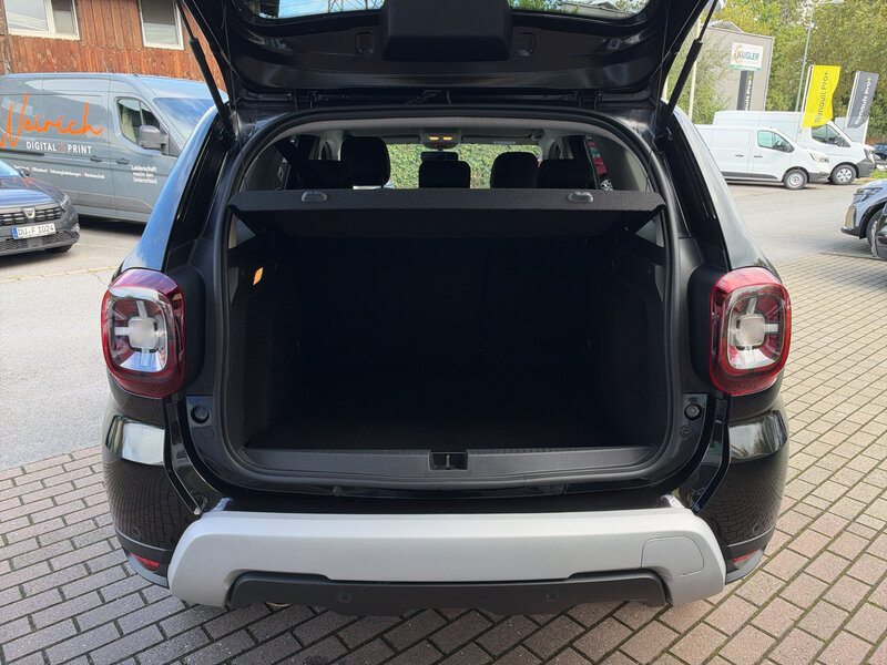 Fahrzeugabbildung Duster 360° Navi Tempomat Bild 9 von 20