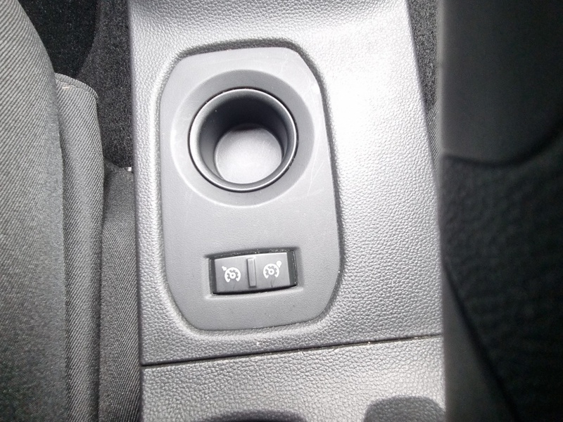 Fahrzeugabbildung Duster Prestige TCe 130 Bild 14 von 14