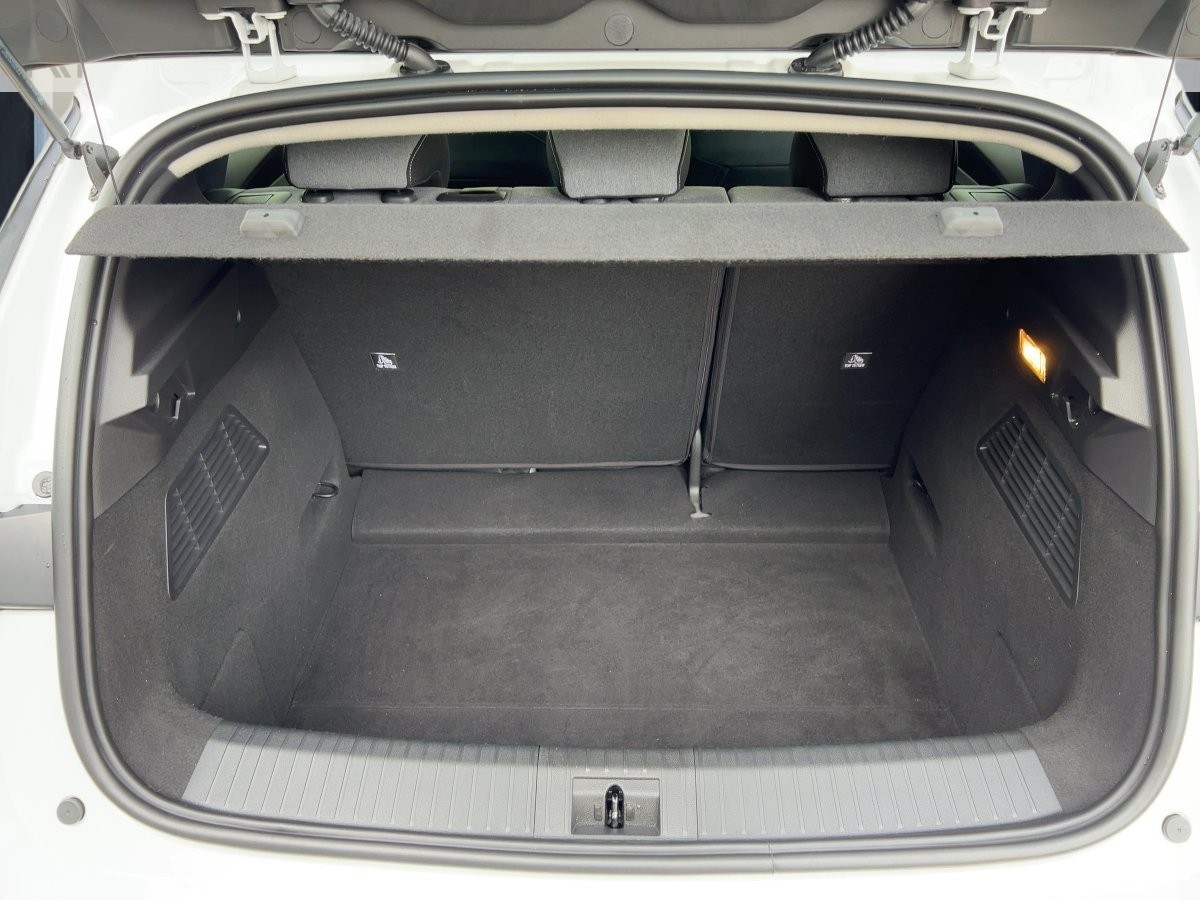Renault Megane E-TECH – Bild 17