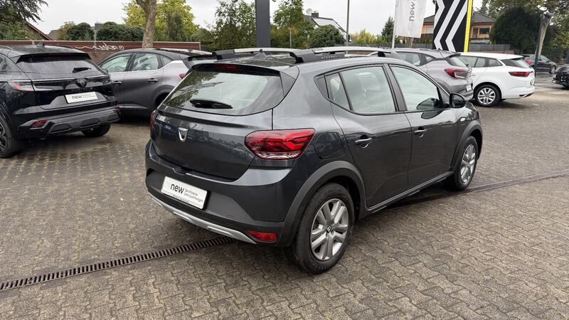 Fahrzeugabbildung Sandero Stepway Comfort TCe 90 Bild 3 von 13