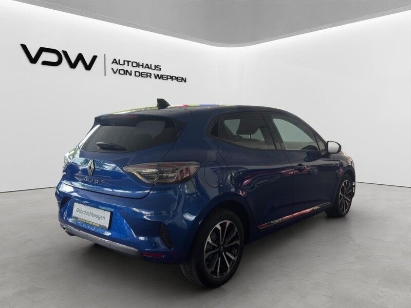 Fahrzeugabbildung Clio Techno TCe 90 Bild 8 von 15