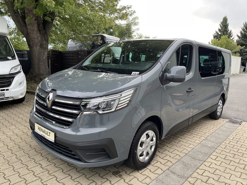 Fahrzeugabbildung Trafic Grand Combi Entry dCi 170 PS EDC Bild 1 von 41