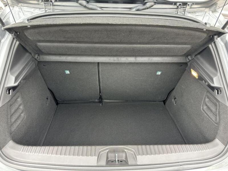 Fahrzeugabbildung Clio R.S. Line Bild 12 von 15