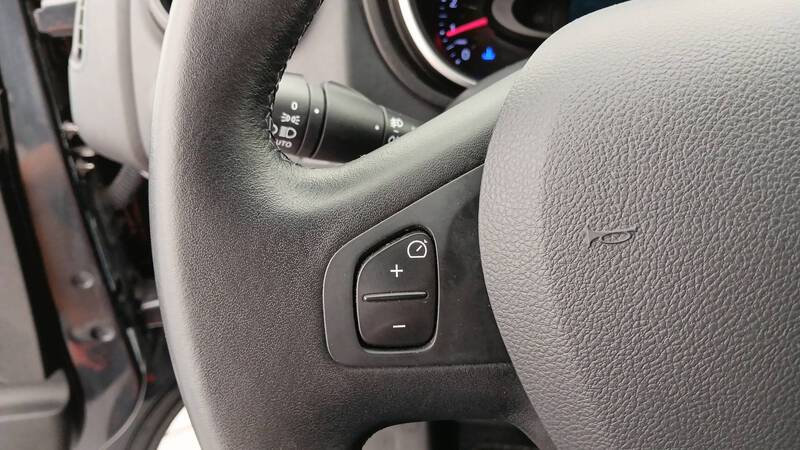 Renault Trafic Combi