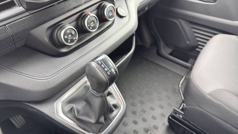 Renault Trafic Combi