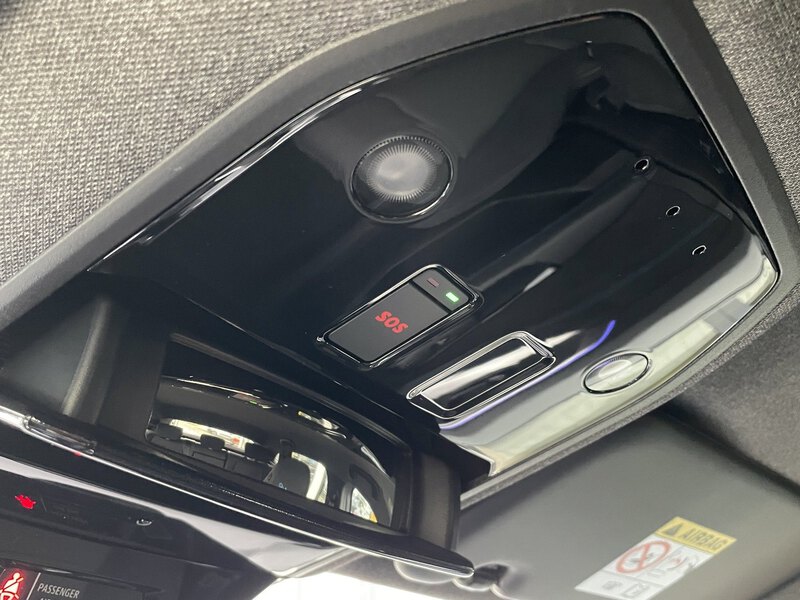Fahrzeugabbildung Austral Esprit Alpine Full Hybrid E-Tech 200 Bild 22 von 42