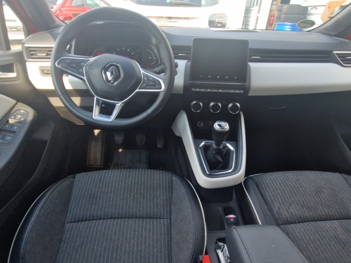 Renault Clio – Bild 8