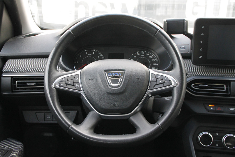 Fahrzeugabbildung Sandero ECO-G Bild 8 von 21