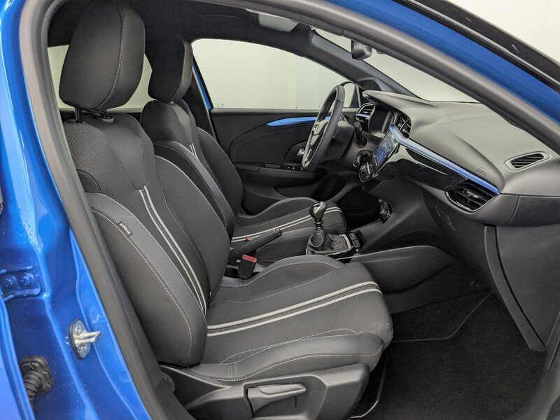 Fahrzeugabbildung Corsa YES 1.2 Turbo LED CarPlay SHZ Bild 12 von 34