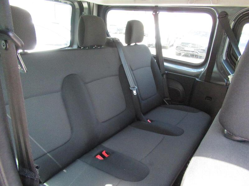 Renault Trafic Combi