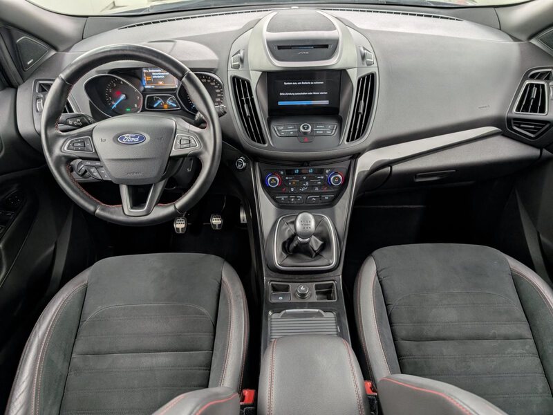 Fahrzeugabbildung Kuga 1.5 EcoBoost ST-Line Sony Keyfree Bild 15 von 44