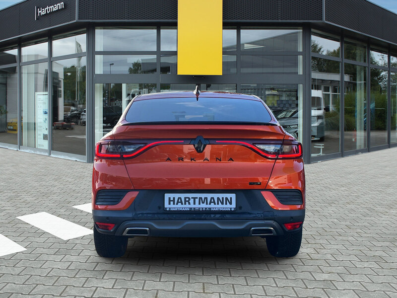 Fahrzeugabbildung Arkana Pano-Dach, Bose Bild 8 von 28