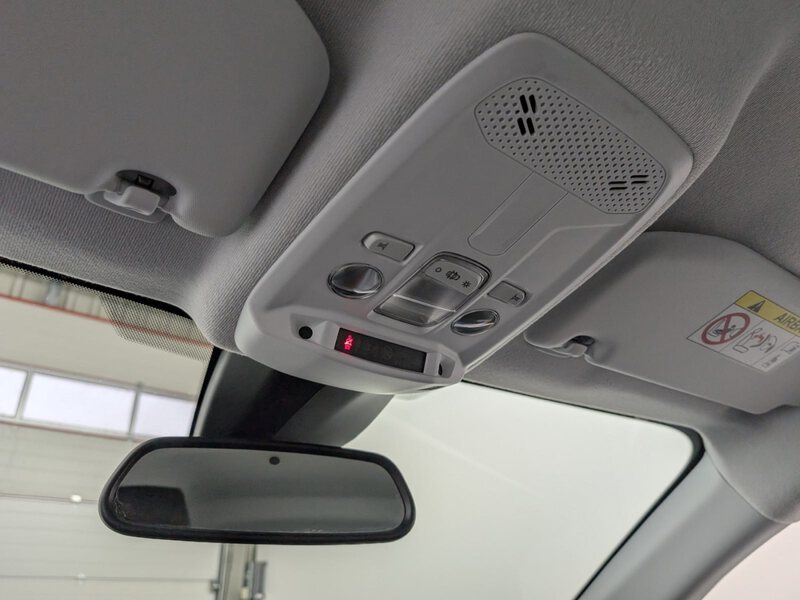 Fahrzeugabbildung Corsa 1.5 CDTI Elegance Kamera LED Bild 34 von 37