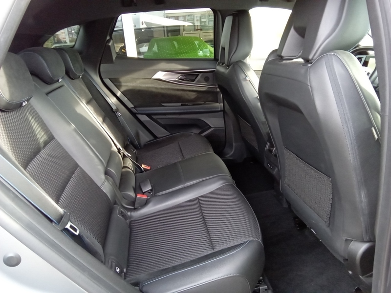 Fahrzeugabbildung Austral Iconic Esprit Alpine Bild 11 von 12