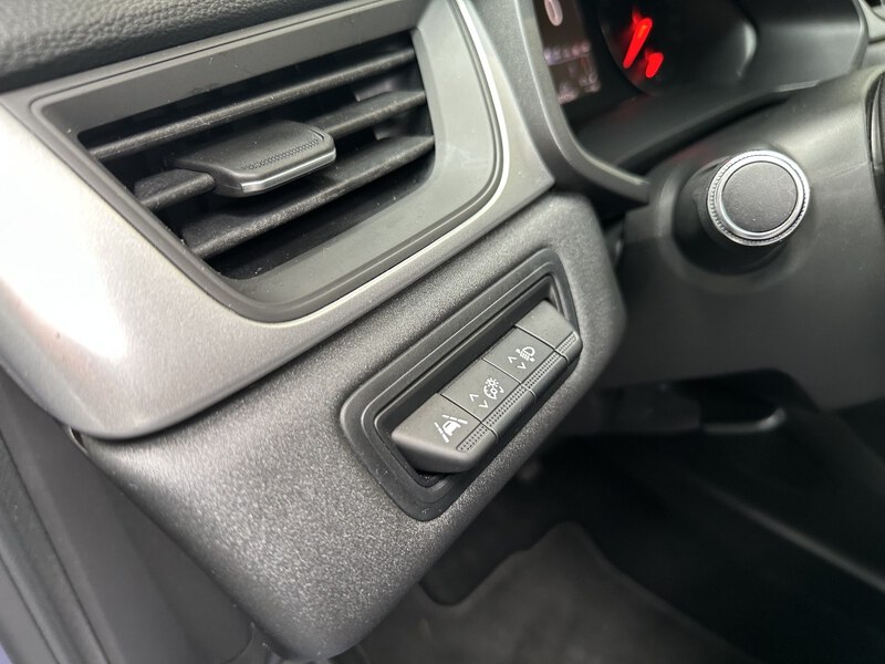 Fahrzeugabbildung Captur EXPERIENCE TCe 90 Bild 32 von 50