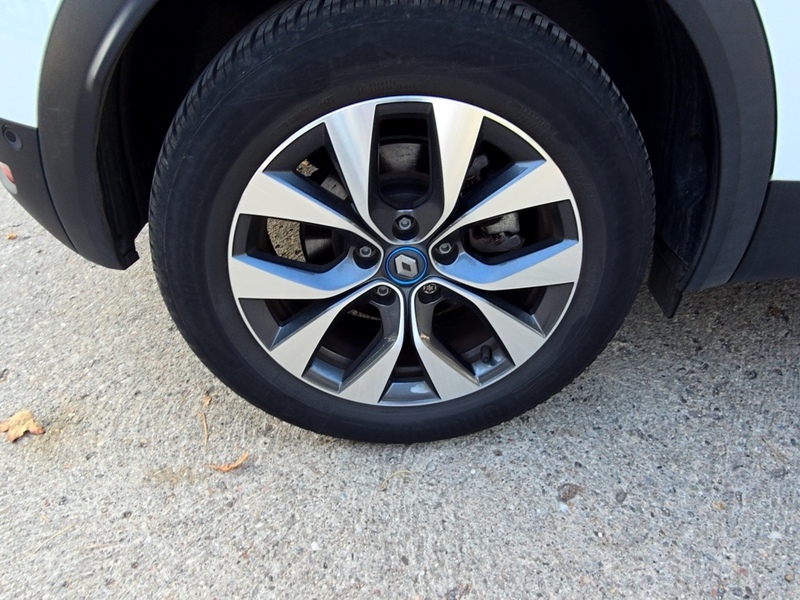 Fahrzeugabbildung Captur EDITION ONE E-TECH PLUG-IN 160 Bild 9 von 20