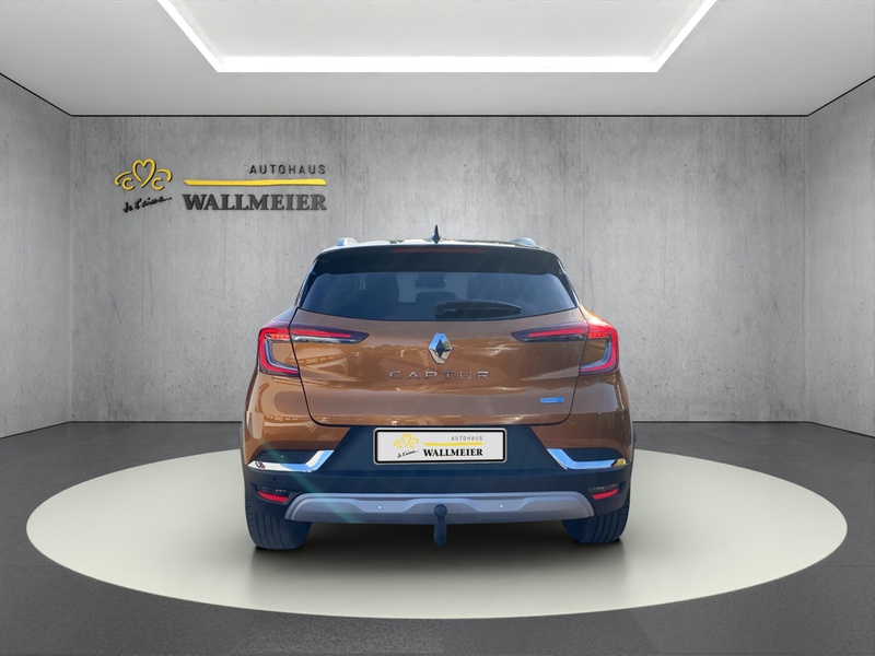 Fahrzeugabbildung Captur Intens Pugin Hybrid AHK Bild 6 von 15