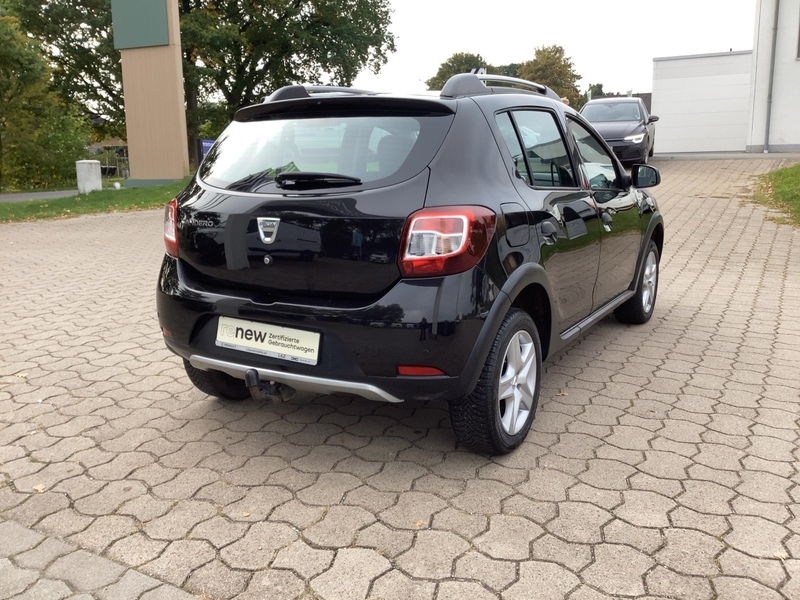 Fahrzeugabbildung Sandero Stepway Celebrat Bild 4 von 15