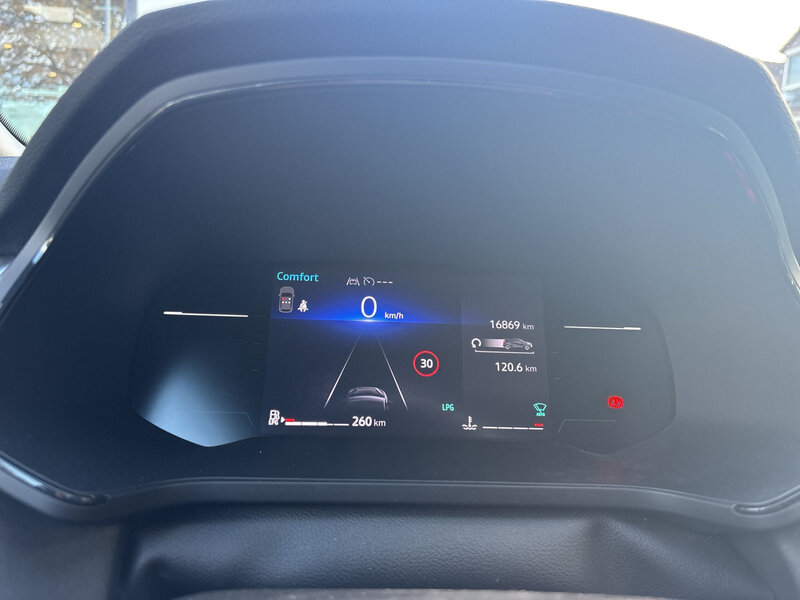 Fahrzeugabbildung Captur Techno Eco-G 100 Bild 6 von 9