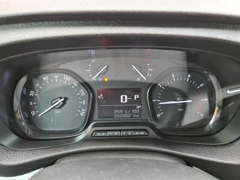 Fahrzeugabbildung Scudo KLIMA*CARPLAY*KAMERA Bild 11 von 16