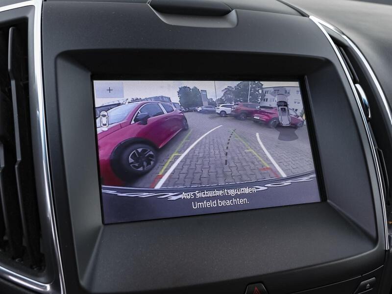 Fahrzeugabbildung Edge NAVI SHZ PDC Bild 14 von 15