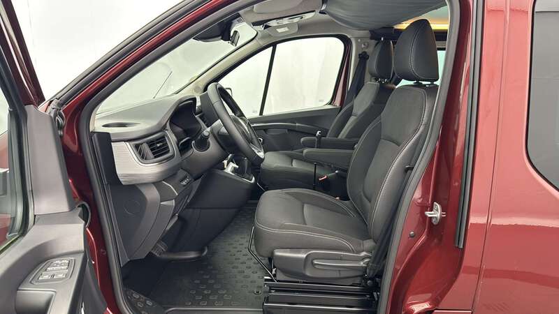 Renault Trafic Combi