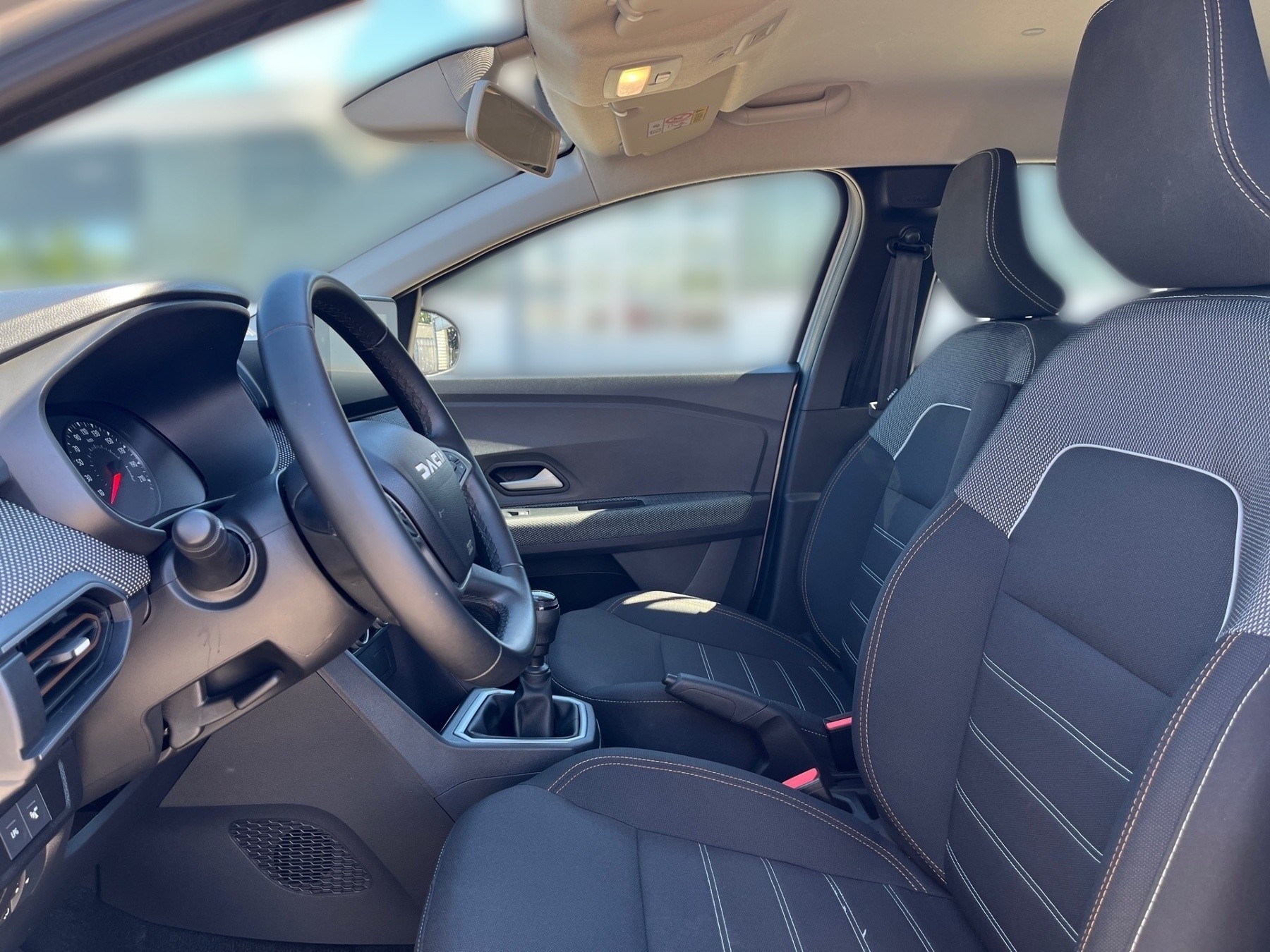 Dacia Sandero – Bild 7