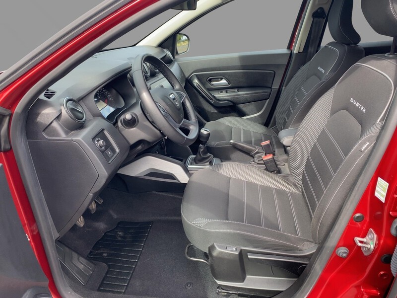 Fahrzeugabbildung Duster Prestige TCe 130 2WD Bild 7 von 19