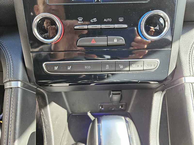Fahrzeugabbildung Koleos 4WD X-tronic Bild 19 von 28