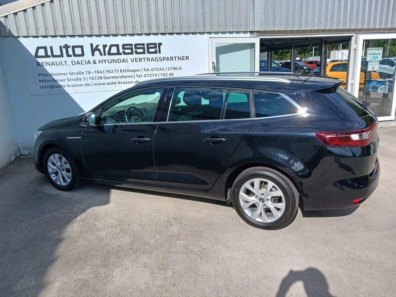 Fahrzeugabbildung Megane Grandtour Limited Deluxe TCe 140 MT  Bild 10 von 29