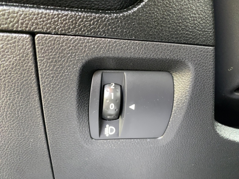 Fahrzeugabbildung Sandero Stepway Comfort TCe 90 Bild 14 von 20
