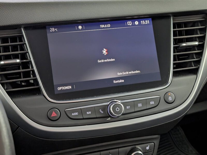 Fahrzeugabbildung Crossland X 1.2 Turbo Edition Navi LED Klima Bild 22 von 33