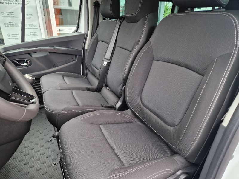 RENAULT Trafic 2024 — imagine 19