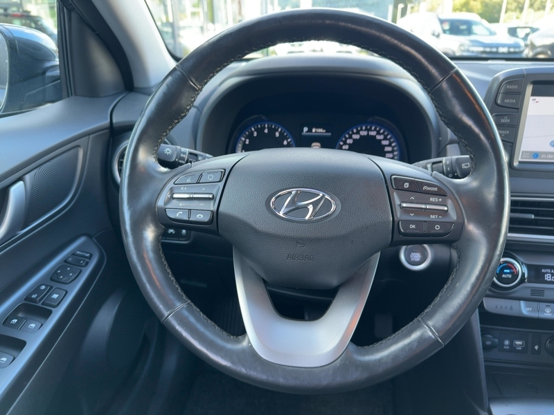 Fahrzeugabbildung KONA 1.6 T-GDI Premium 4WD *AHK*SHZ*LRHZ*SOUNDSYSTEM* Bild 9 von 15