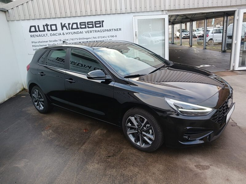 Fahrzeugabbildung i30 Advantage 48V-Mild-Hybrid 2WD DCT Bild 5 von 30