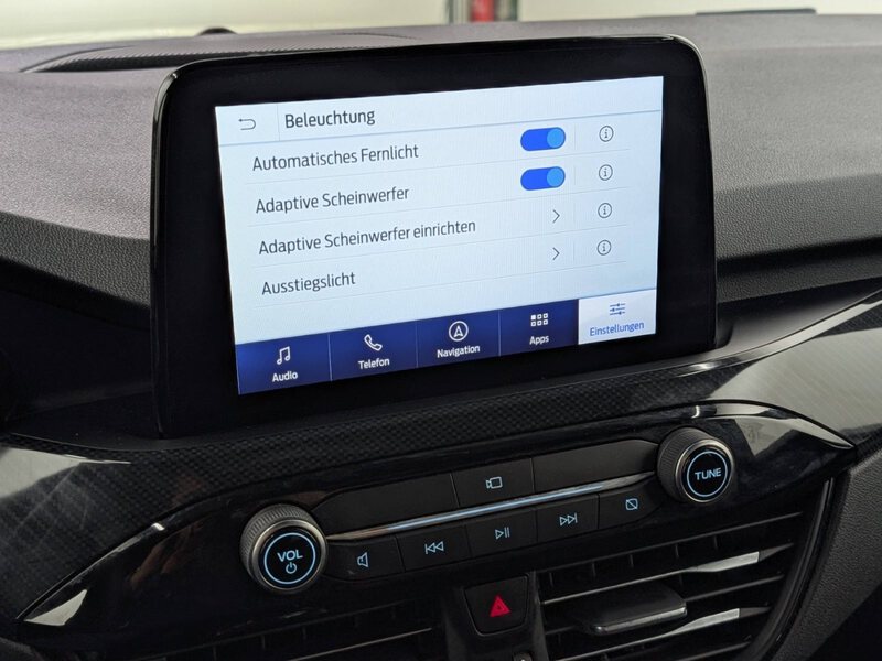Fahrzeugabbildung Kuga 2.5 PHEV ST-Line X HUD B&O AHK ACC Pano Bild 35 von 45